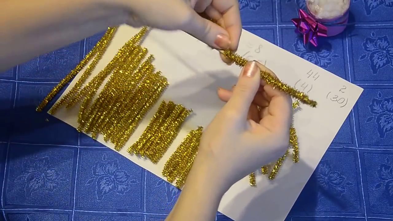 Изготовление елки из синельной проволоки