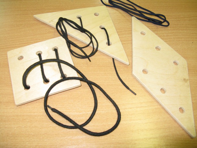 Готовые шнуровки