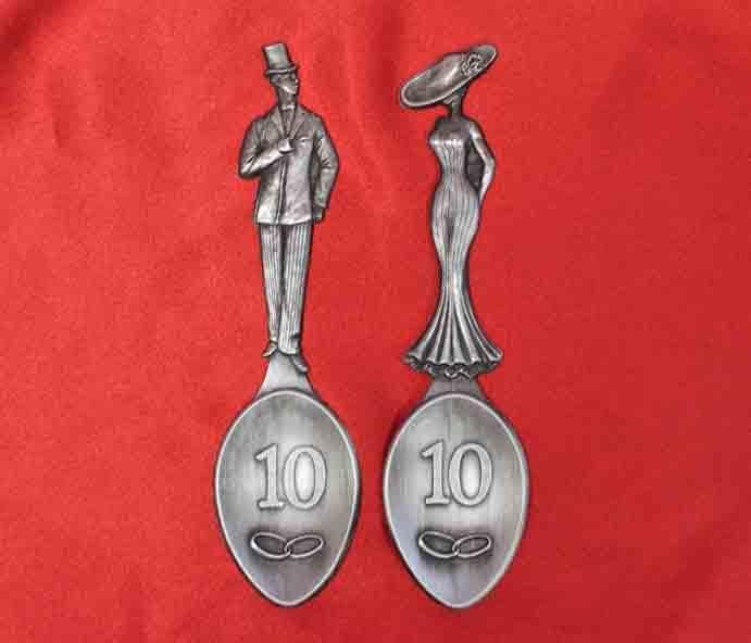 Сувенир на оловянную (розовую) свадьбу