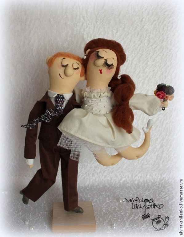 Свадебные подарки молодоженам своими руками