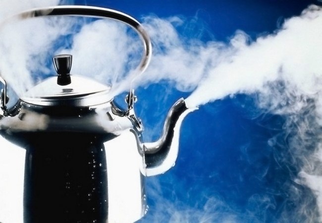 Кипящий чайник
