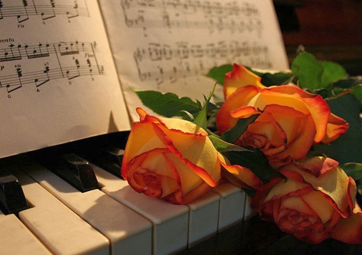 Пианино и розы