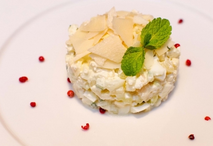 Салат «Творожный» с йогуртом