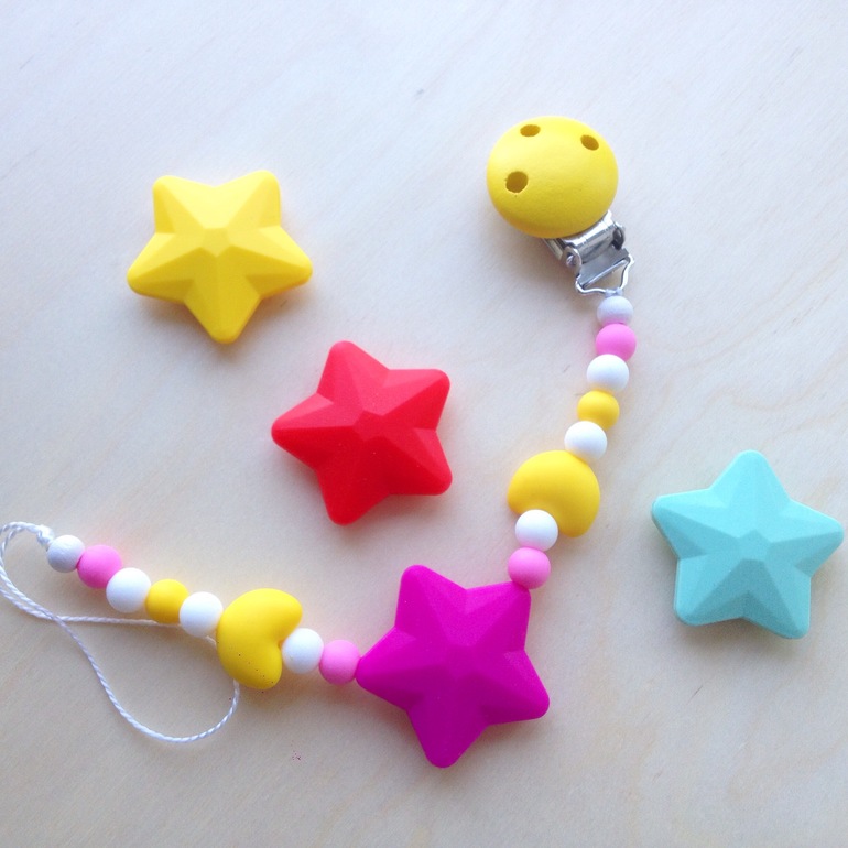 Держатель для пустышки из силиконовых бусин