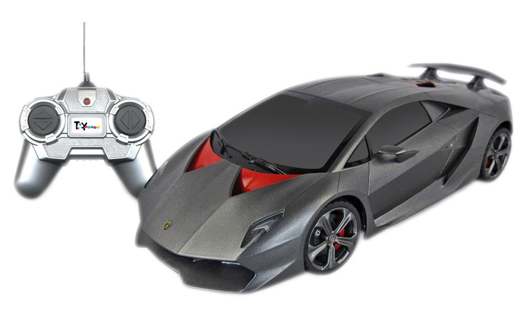 Спортивный автомобиль на пульте