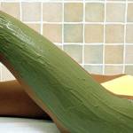 Голубая глина нанесена на область бёдер