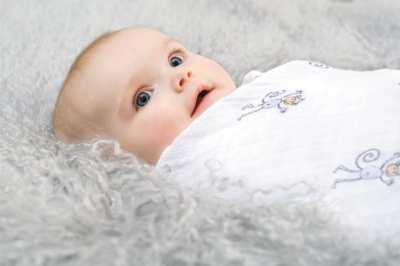 Ребёнок в пелёнках