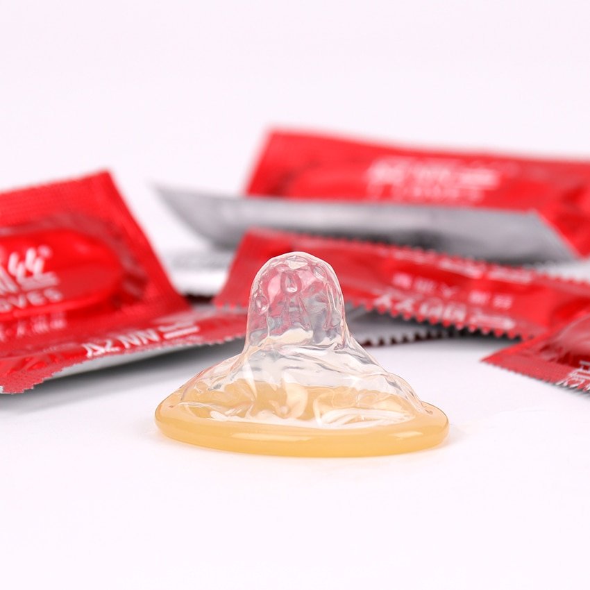 Презерватив, обработанный смазкой