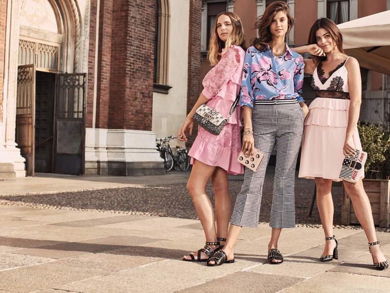 три разных женщины