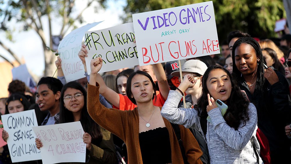 акция протеста американских тинейджеров