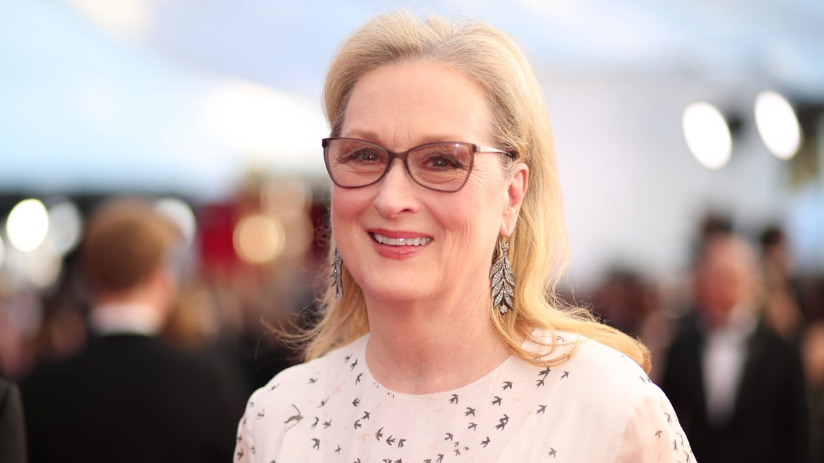 Мерил Стрип улыбается