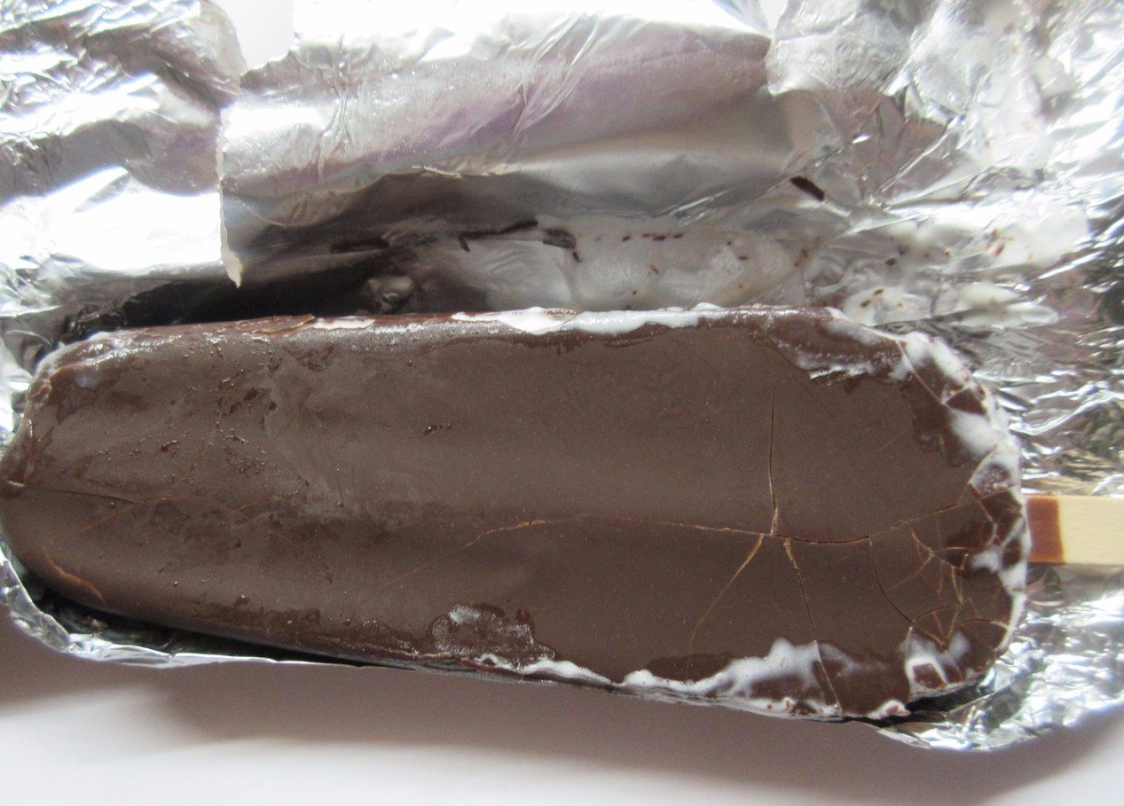 Мороженое в шоколадной глазури