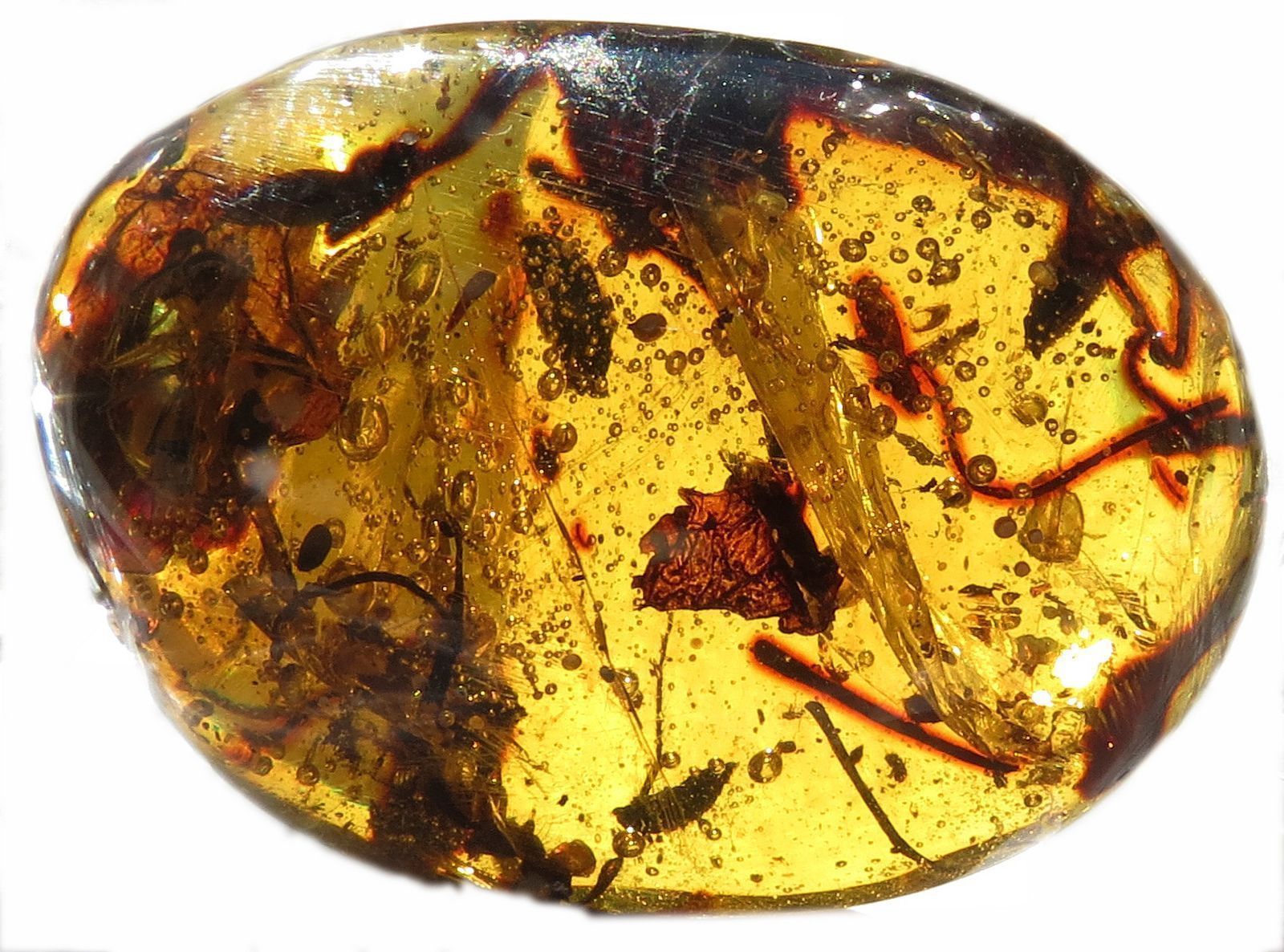 Камень янтарь