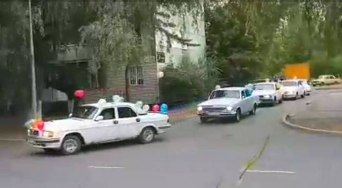 свадебный кортеж девяностых