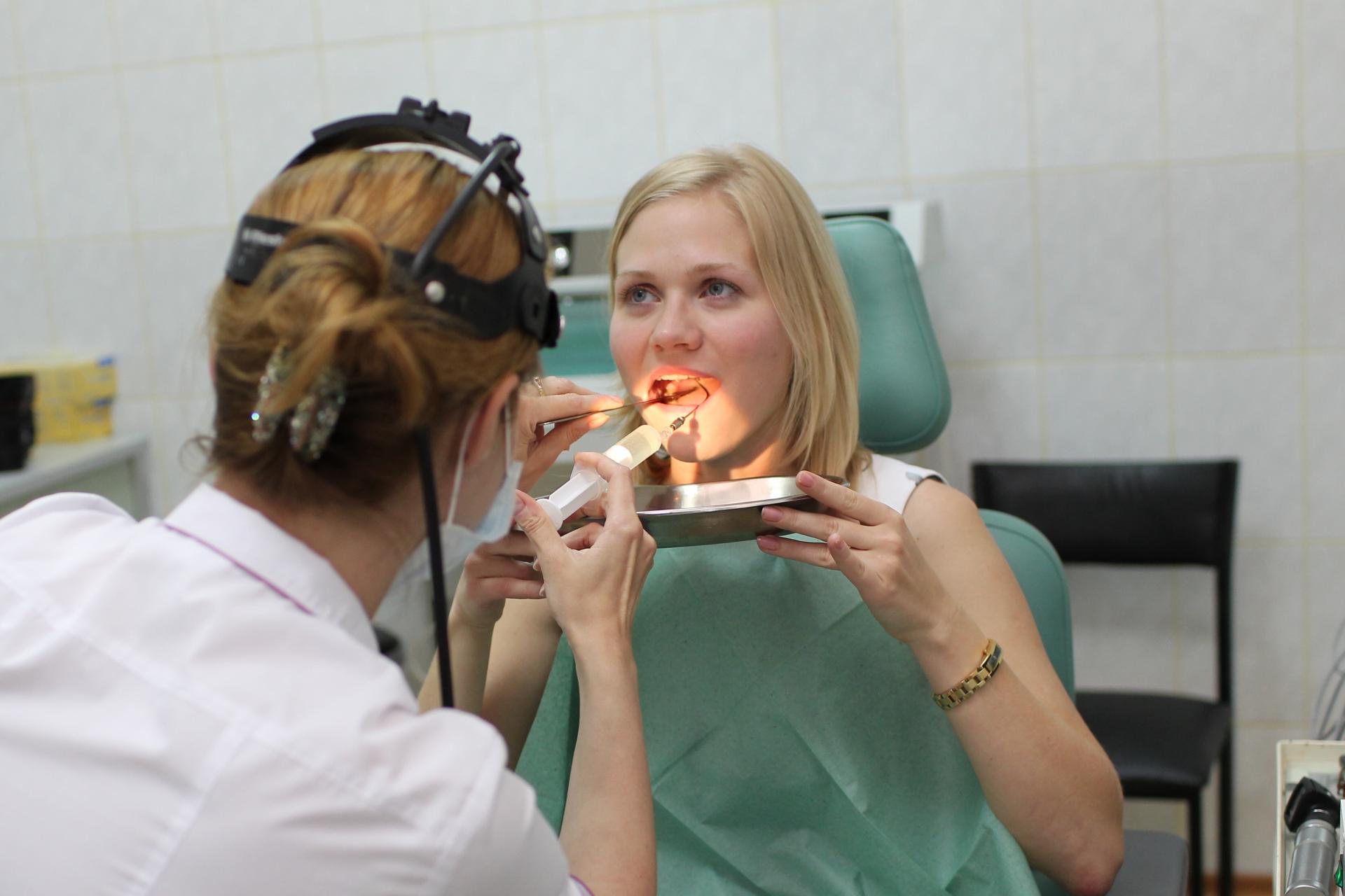 Промывание лакун миндалин