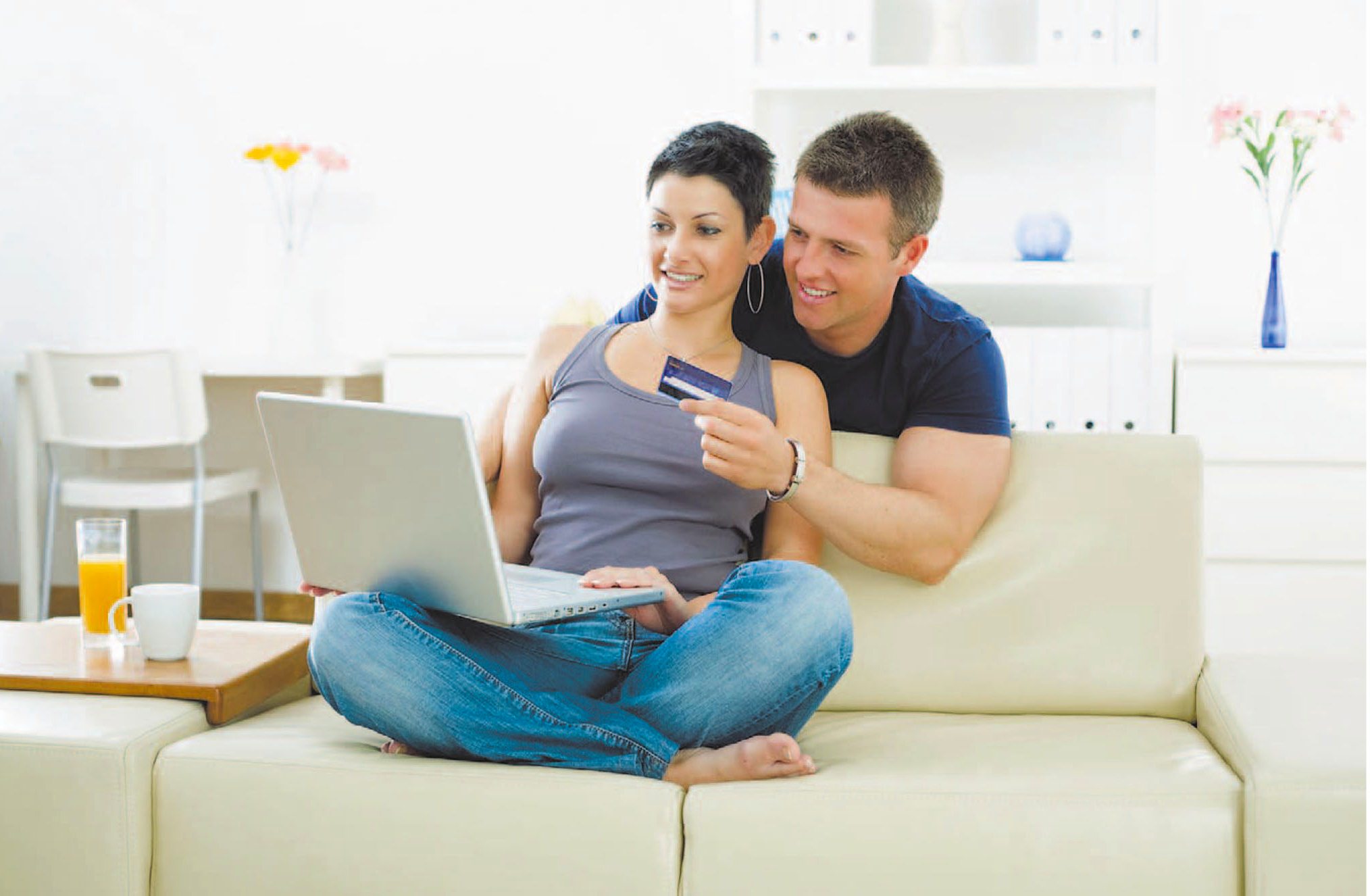 родители покупают одежду в интернете ребенку, преимущества и недостатки покупки детской одежды в интернете