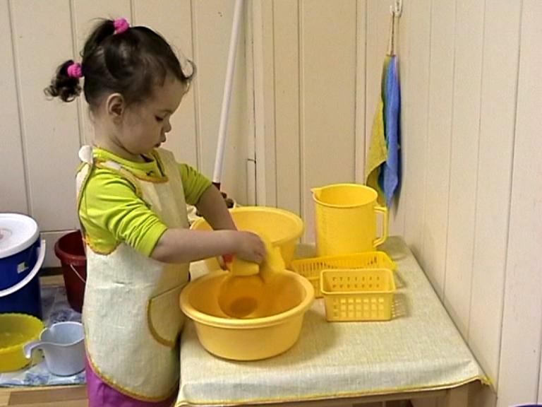 Столик для стирки белья и мытья посуды