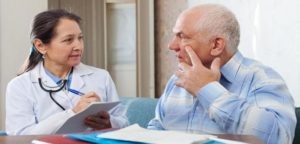 Как лечится застойная пневмония у лежачих больных и пожилых людей Как лечится застойная пневмония у лежачих больных и пожилых людей